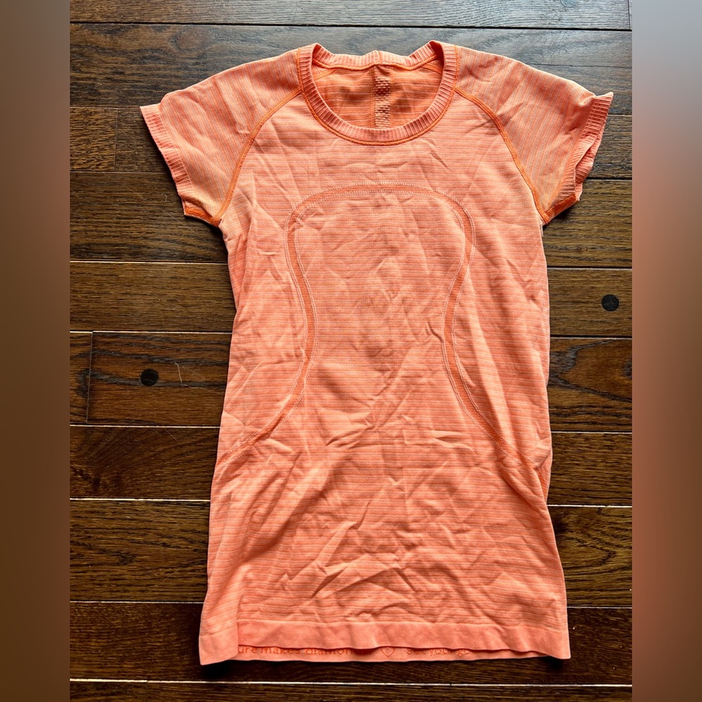 Lululemon swiftly tech short sleeve shirt hip length